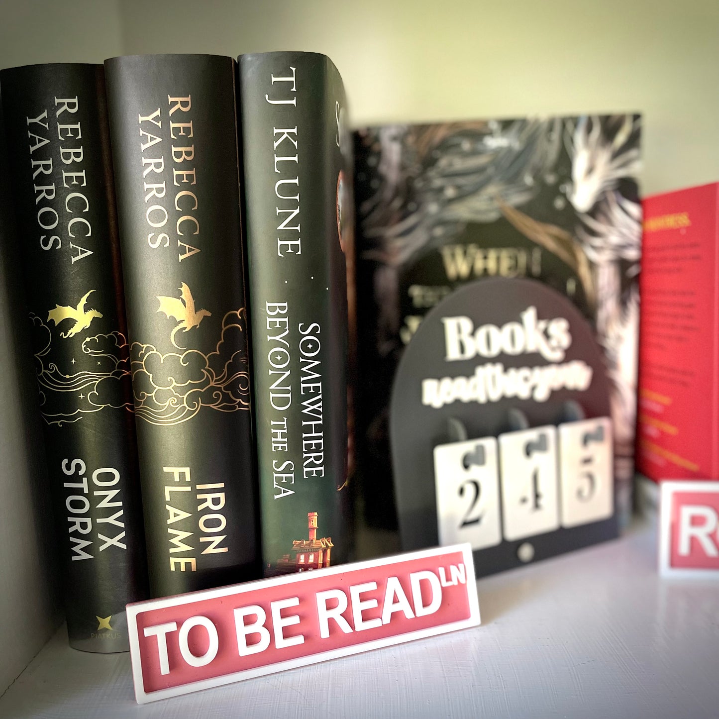 Book Tracker with Hook-On Numbers | Freestanding Acrylic Arch