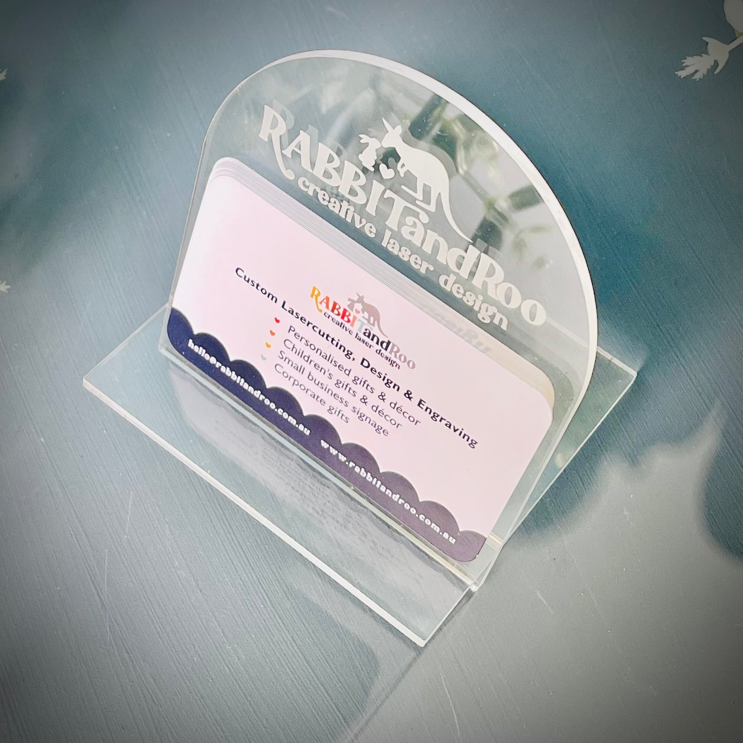 Business | Essentials Business-card Stand Slider