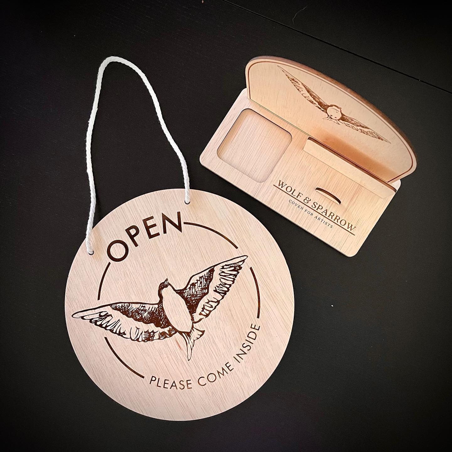 Business | Double-sided Engraved Logo Plaque OPEN & CLOSED SIGN