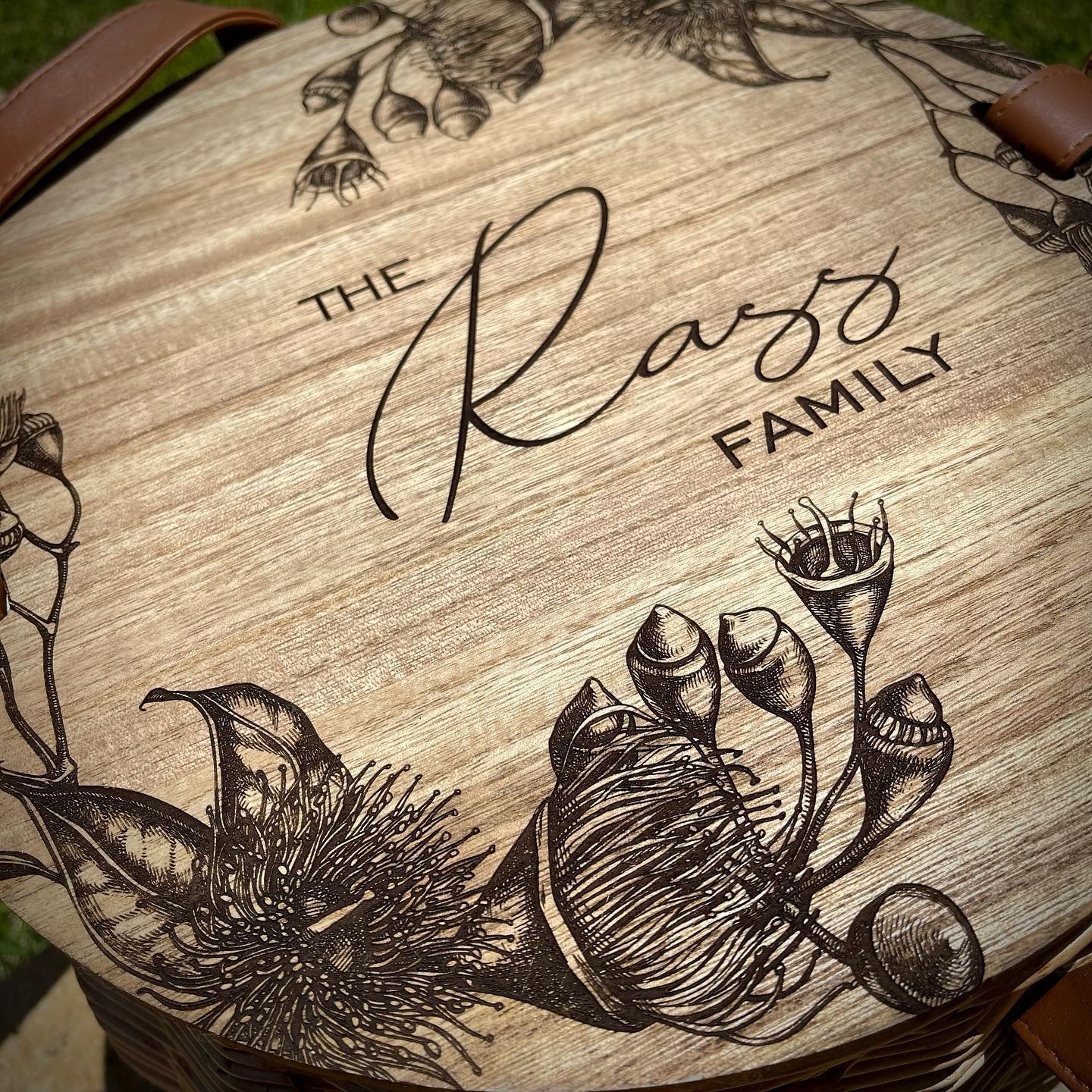 Gifts | Picnic Basket - LOCAL PICKUP ONLY