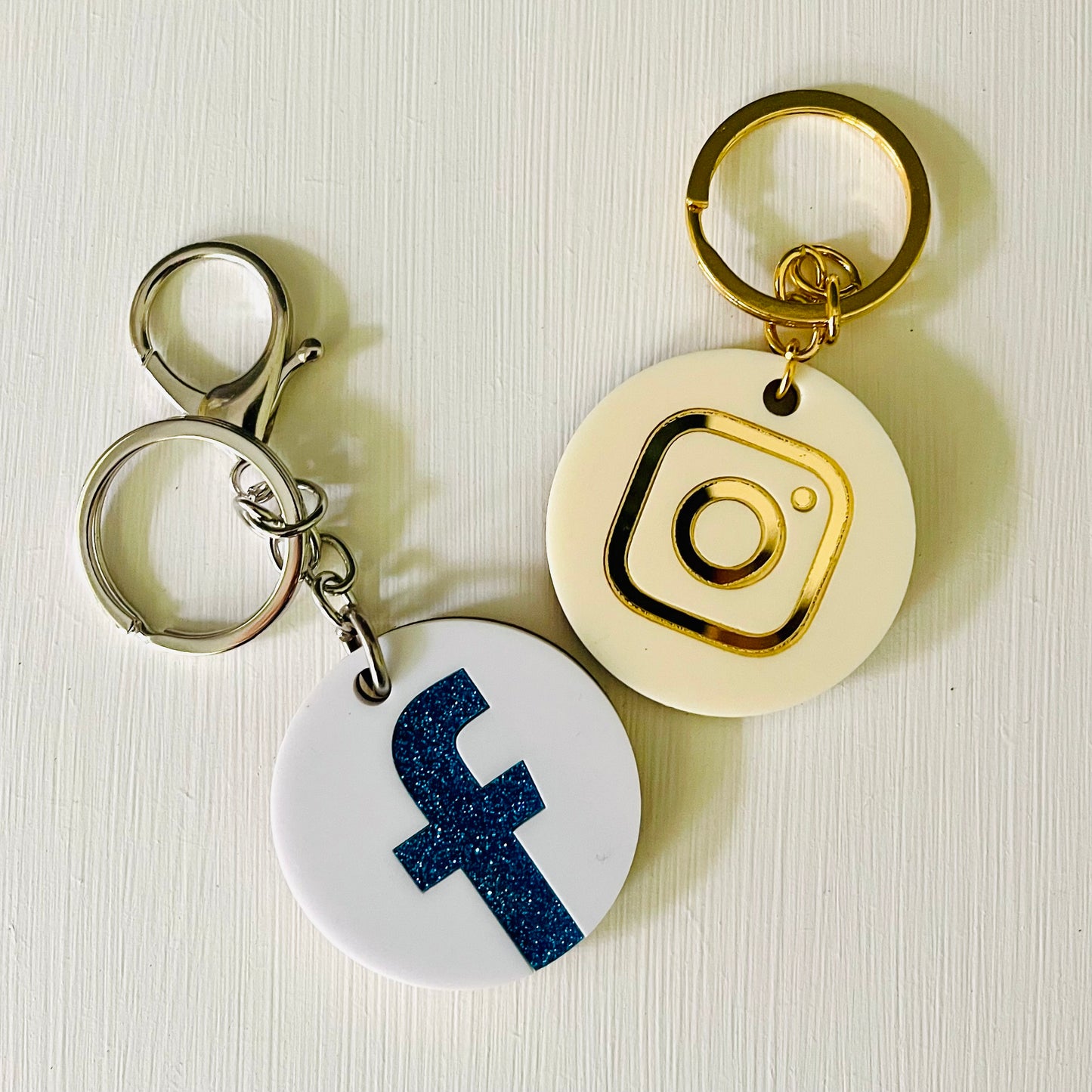 Business | NFC Smart Keyring – Instant Sharing, Effortless Convenience