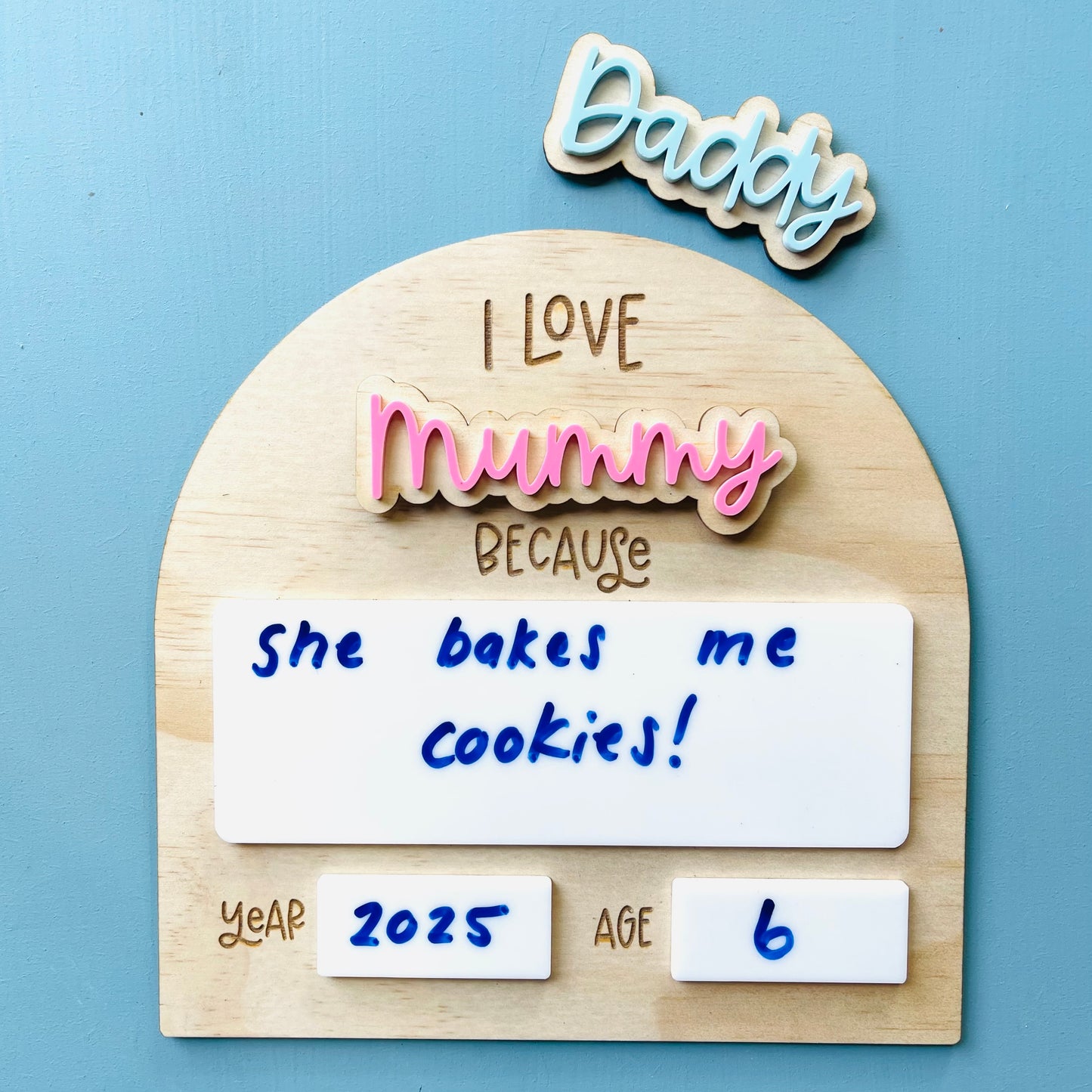 Gifts |“I Love Mummy & Daddy” Reusable Keepsake Plaque