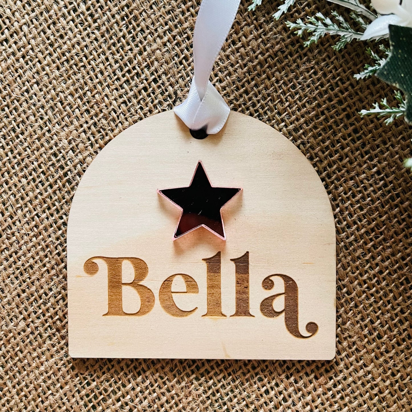Christmas | Arch Bauble Name Design