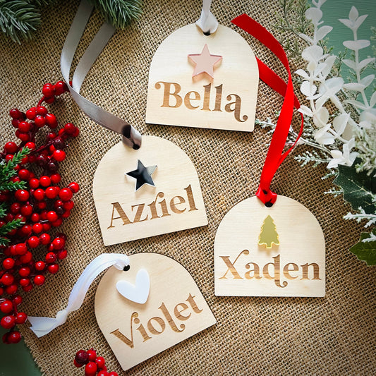 Christmas | Arch Bauble Name Design