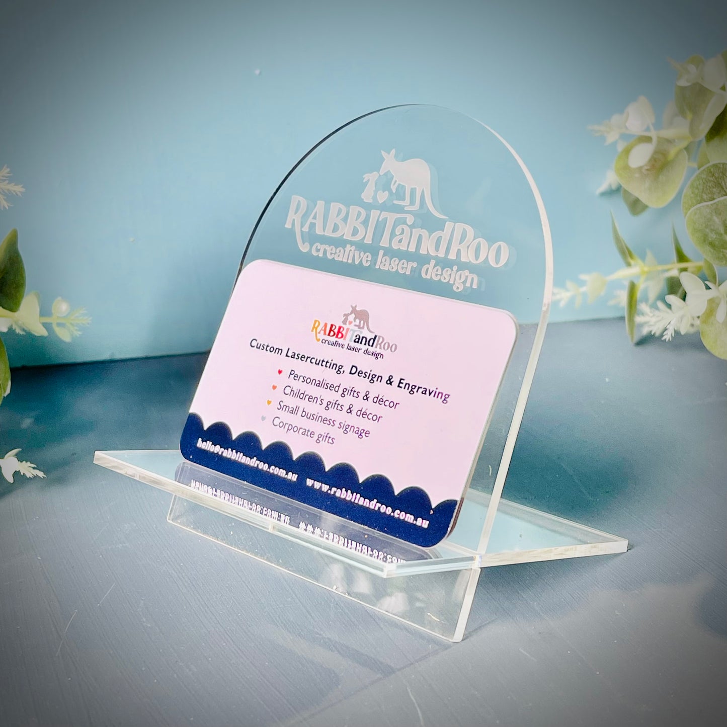 Business | Essentials Business-card Stand Slider