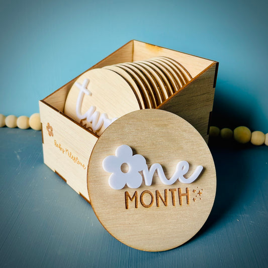 Baby Daisy Announcement Set