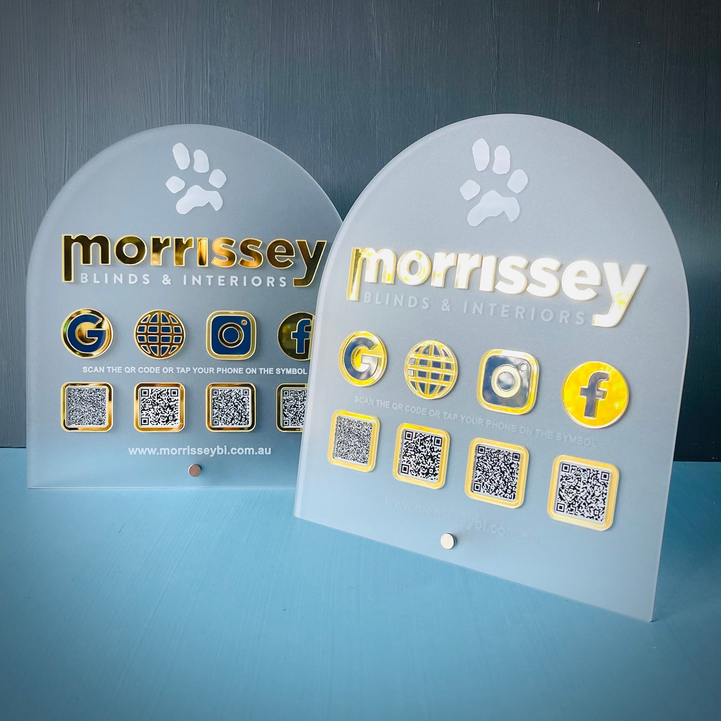 Business | NFC Smart Tag & QR Code Stand