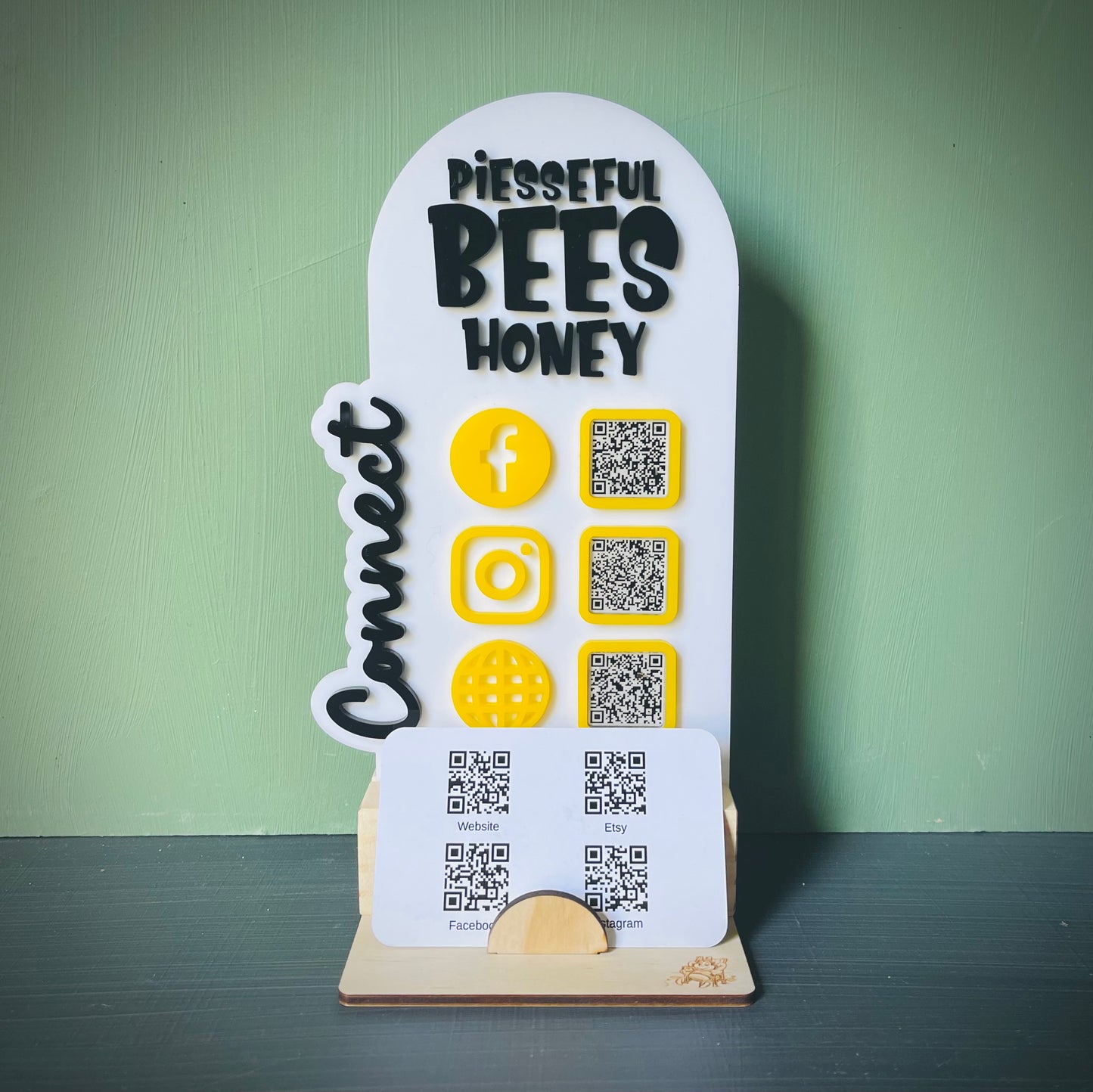 Business | 3D Social Media Stand - Small