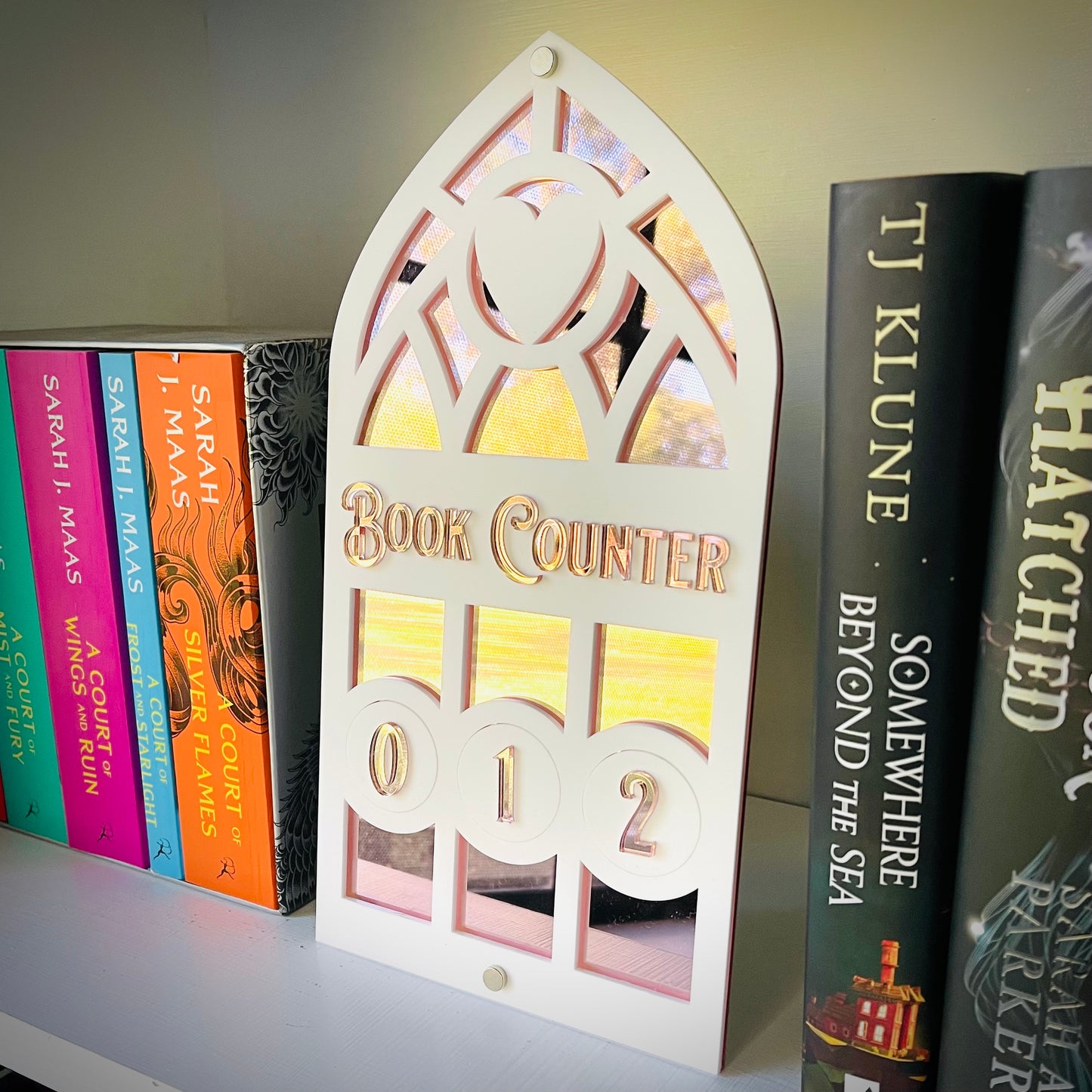 Romance Book Tracker | Gothic Heart | Romantasy Shelf Decor