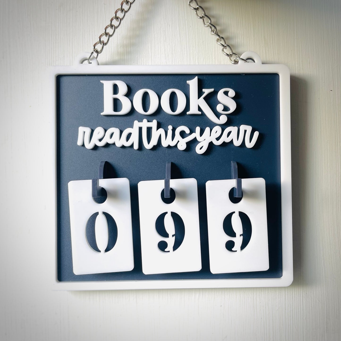 Book Tracker | Personalised Hanging Book Tracker with Number Hooks | For Avid Readers
