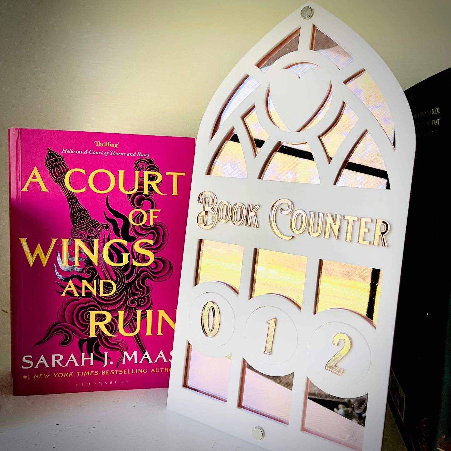 Romance Book Tracker | Gothic Heart | Romantasy Shelf Decor