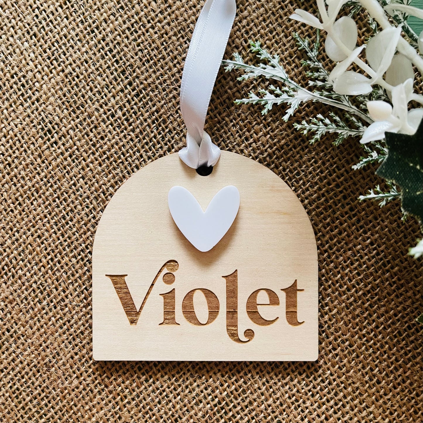 Christmas | Arch Bauble Name Design